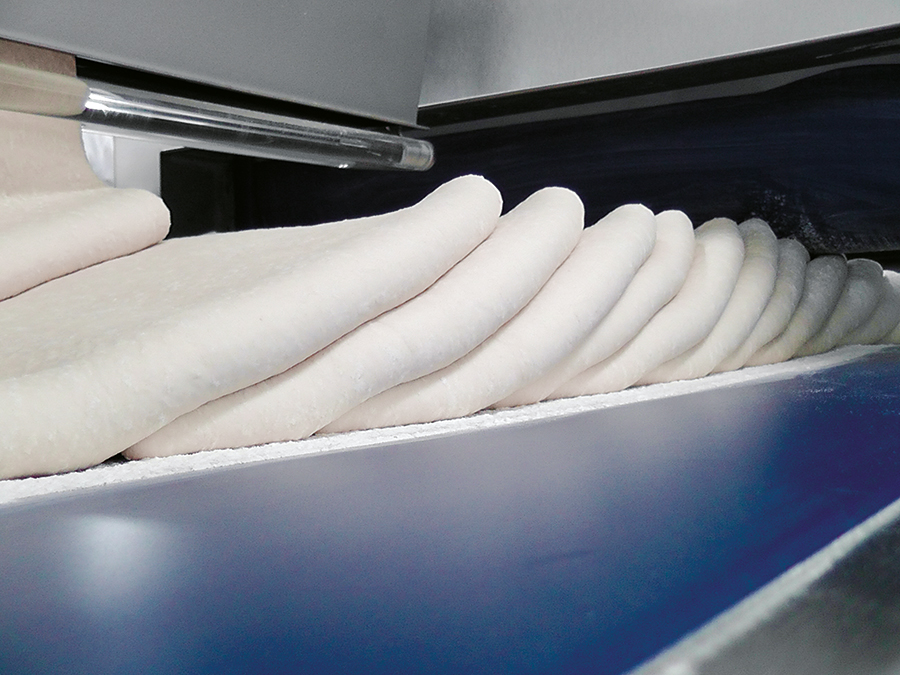 particolare laminazione pasta continuo 5